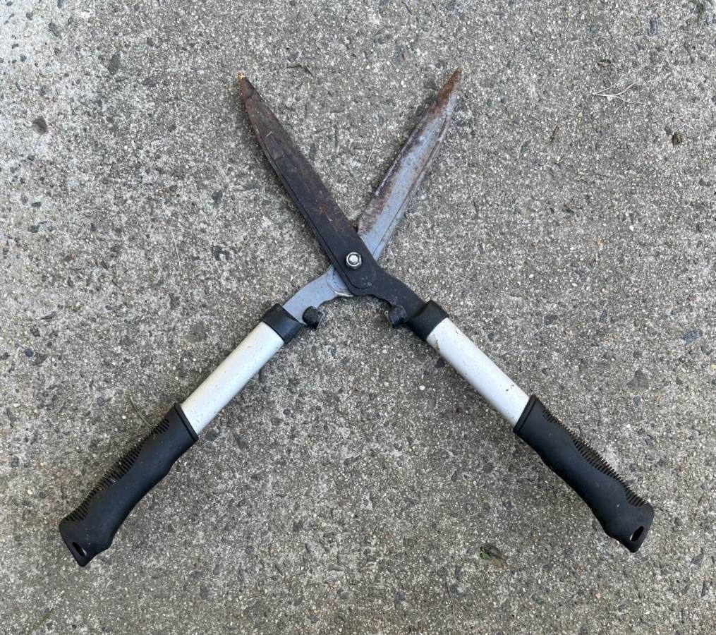 Handheld Garden Landscaping Shears Lawn Twig Flower Pruning Scissors Tool