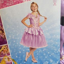 Girl's Rapunzel Classic Halloween Costume 

Size  7-8