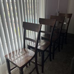 Set Of 4 Chairs 