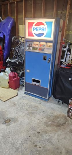 Pepsi Soda Machine
