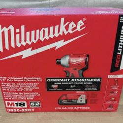 Milwaukee M18 1/4" Hex Impact Driver Kit 