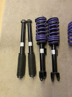 Tesla 3 Rear Wheel Drive Oem Shocks Less Then 1000 Miles