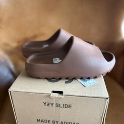 Yeezy Slides
