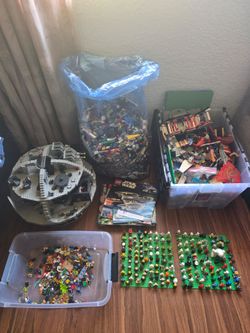 Lego 160+ figures Star Wars Death Dtar , NINJAGO Legacy Monastery and more
