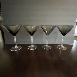 Martini 🍸 Glasses 