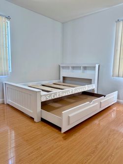 Full bed with twin trundle frame