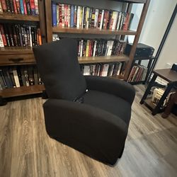 Reclainer Chair