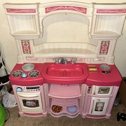 play kitchen/ grocery cart