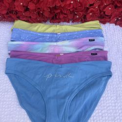 Victoria’s Secret Pink 