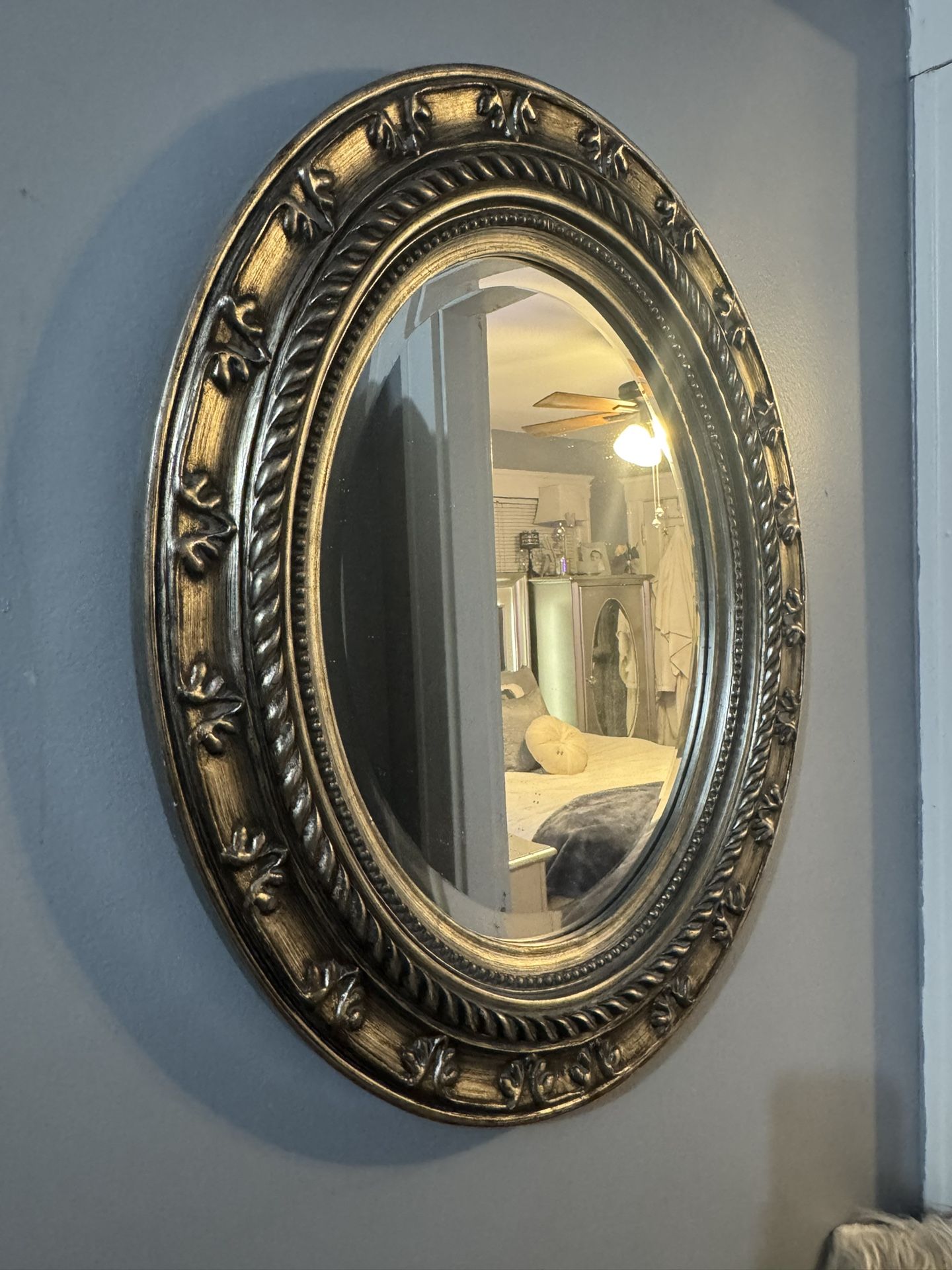 Vintage Style Oval Wall Mirror