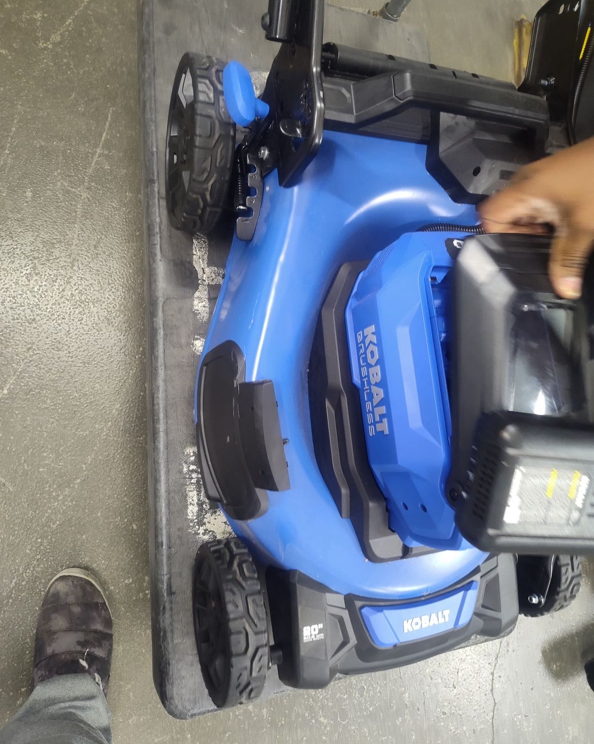 Kobalt 40V MAX 20" Brushless Cordless Electric Lawn Mower