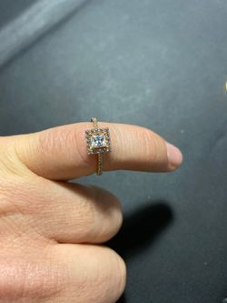 18k real solid rose gold ring with crystals size 6