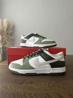 Dunk Low Oil Green 7.5M/9W