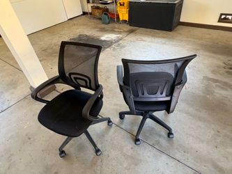 Mesh Chairs 🪑 (2 quantity)