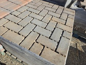 POOL/PAVERS/LANDSCAPE MATERIALS FOR SALE