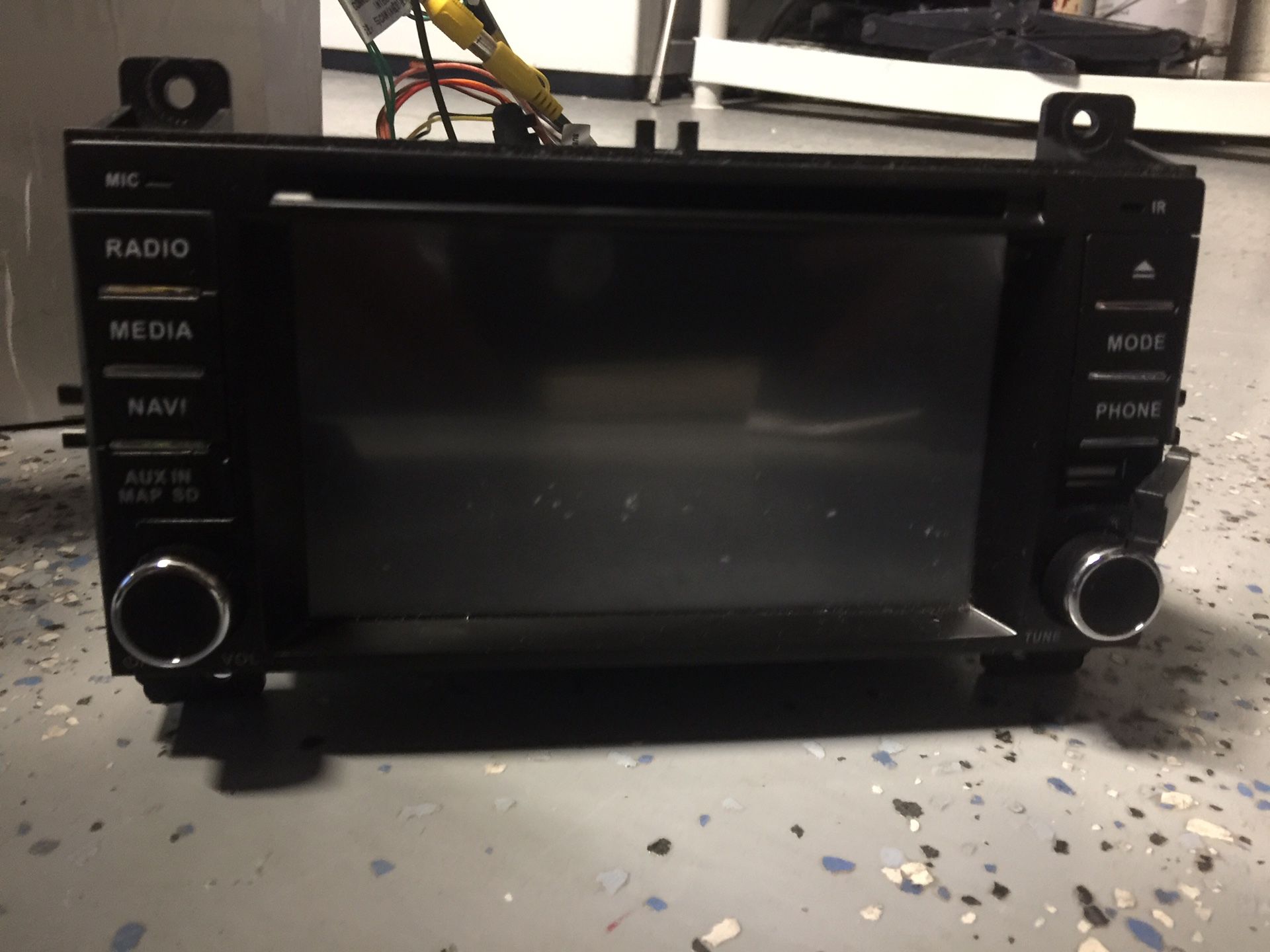 2012 Jeep Grand Cherokee touch screen stereo with GPS, cd, aux, Bluetooth
