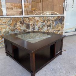 Sable Corner Wedge Cocktail Table, coffe table, Livingroom wooden and glass table, whit end table