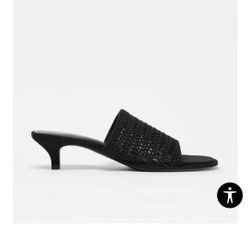Zara Black Knit Kitten Heel Size 8.5