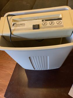 Fellowes Powershred PS 50. Older Model But Still Works