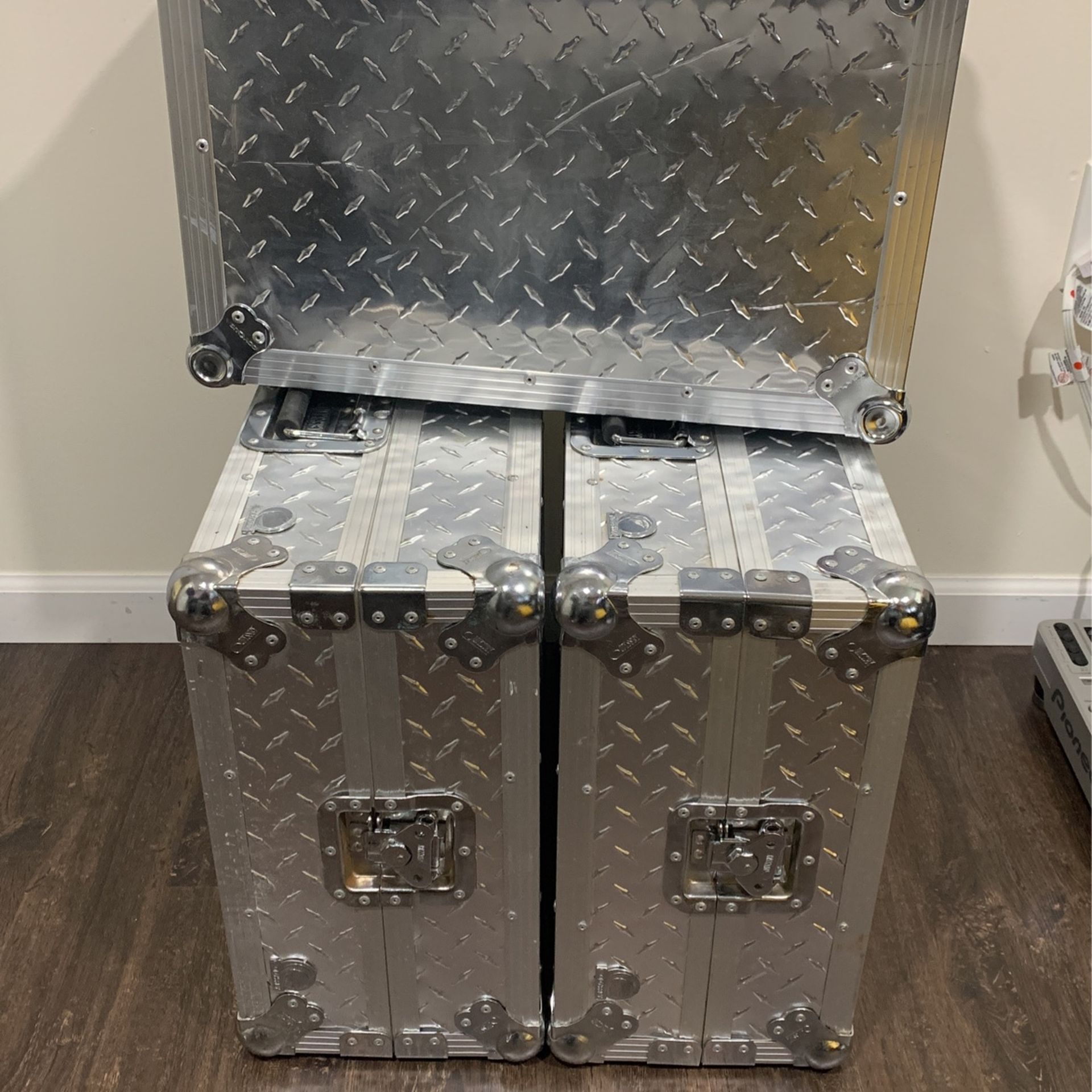 DJ Odyssey flight case set