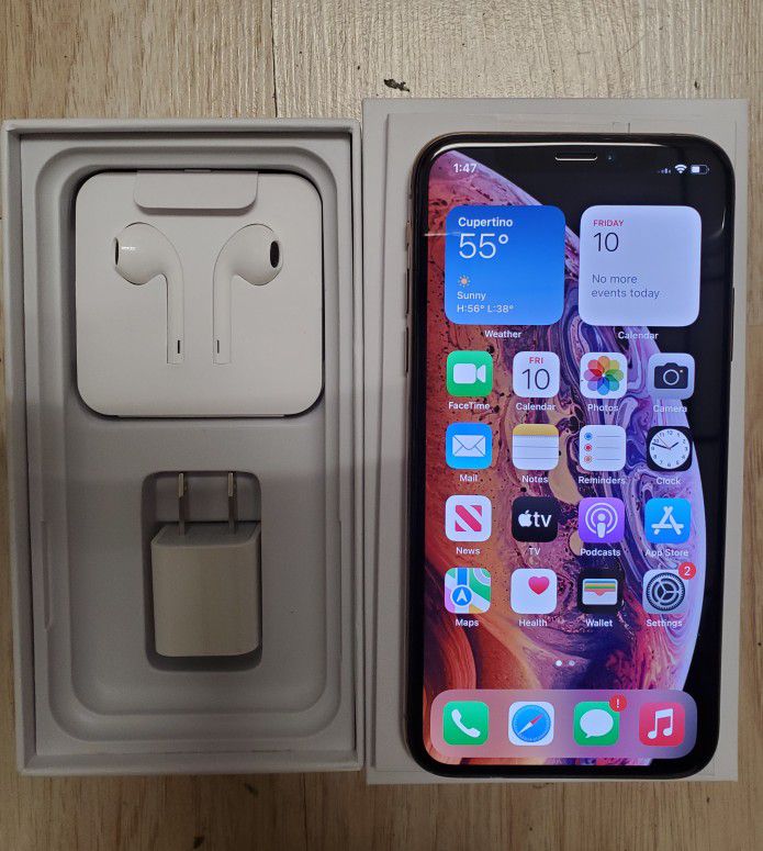 Iphone XS Max Unlocked For Any Carrier Excellent Condition 