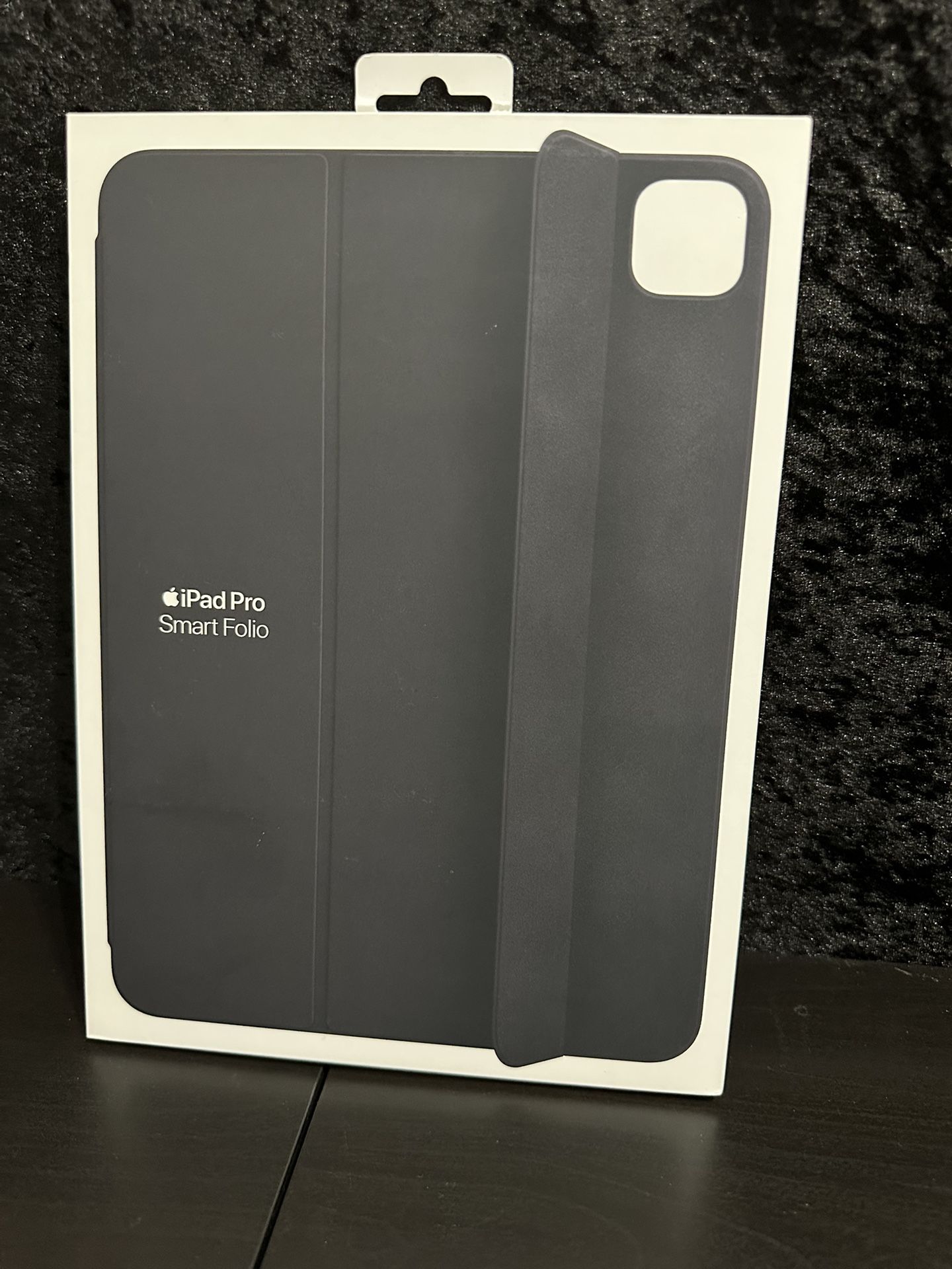 2024 (M4) 11inch iPad Pro Smart Folio Case(used 2days Only)