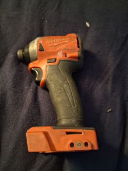 Milwaukee M18 FUEL Cordless 1/4 Impact Driver