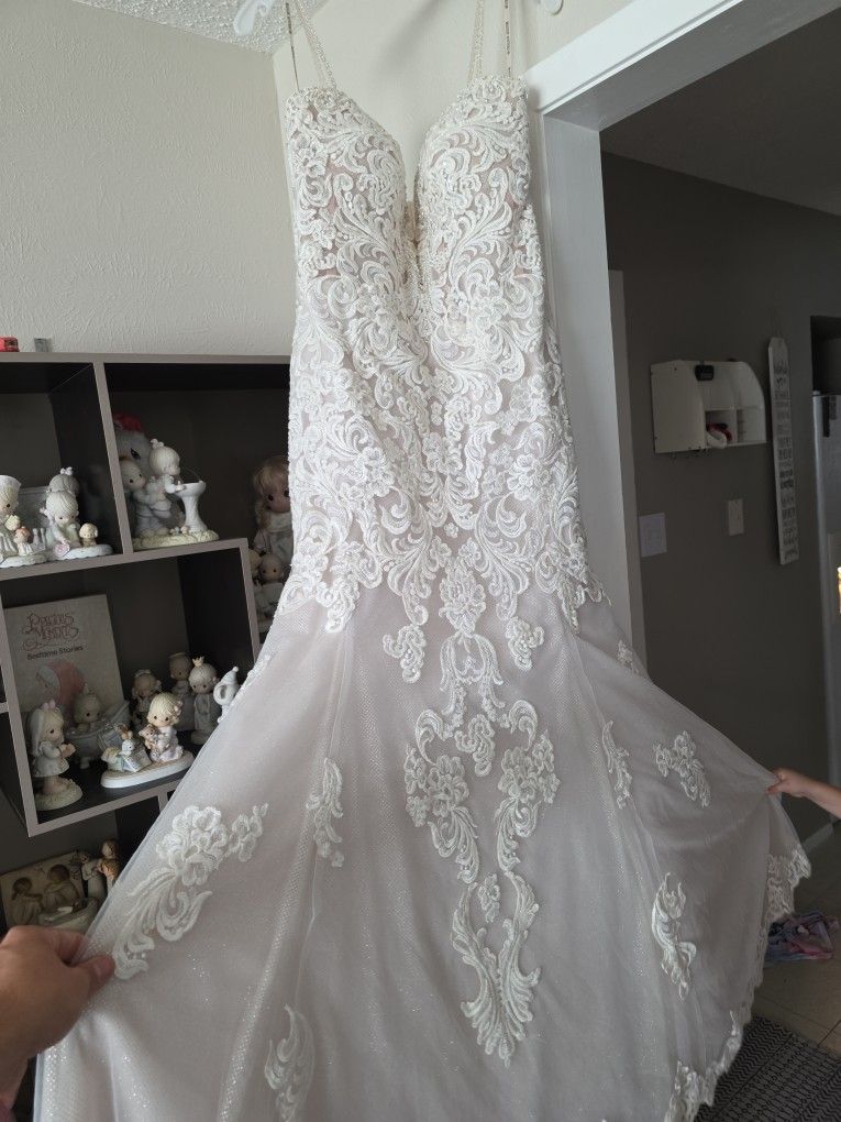 *DEAL* WEDDING DRESS
