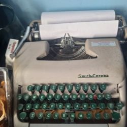 Antique Typewriter 