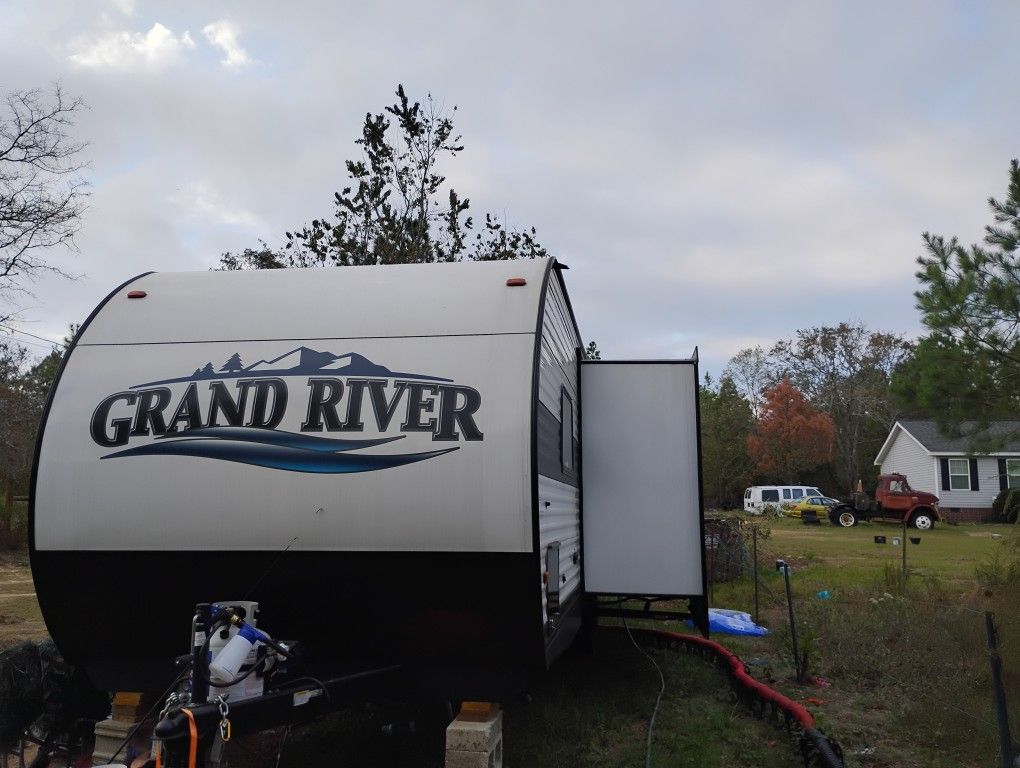 2023 36' Grand River Camper Trailer