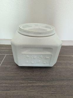 Vittles Vault® by GAMMA2 Pet Food Container, 15 LB