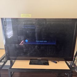55’ flat screen Samsung TV