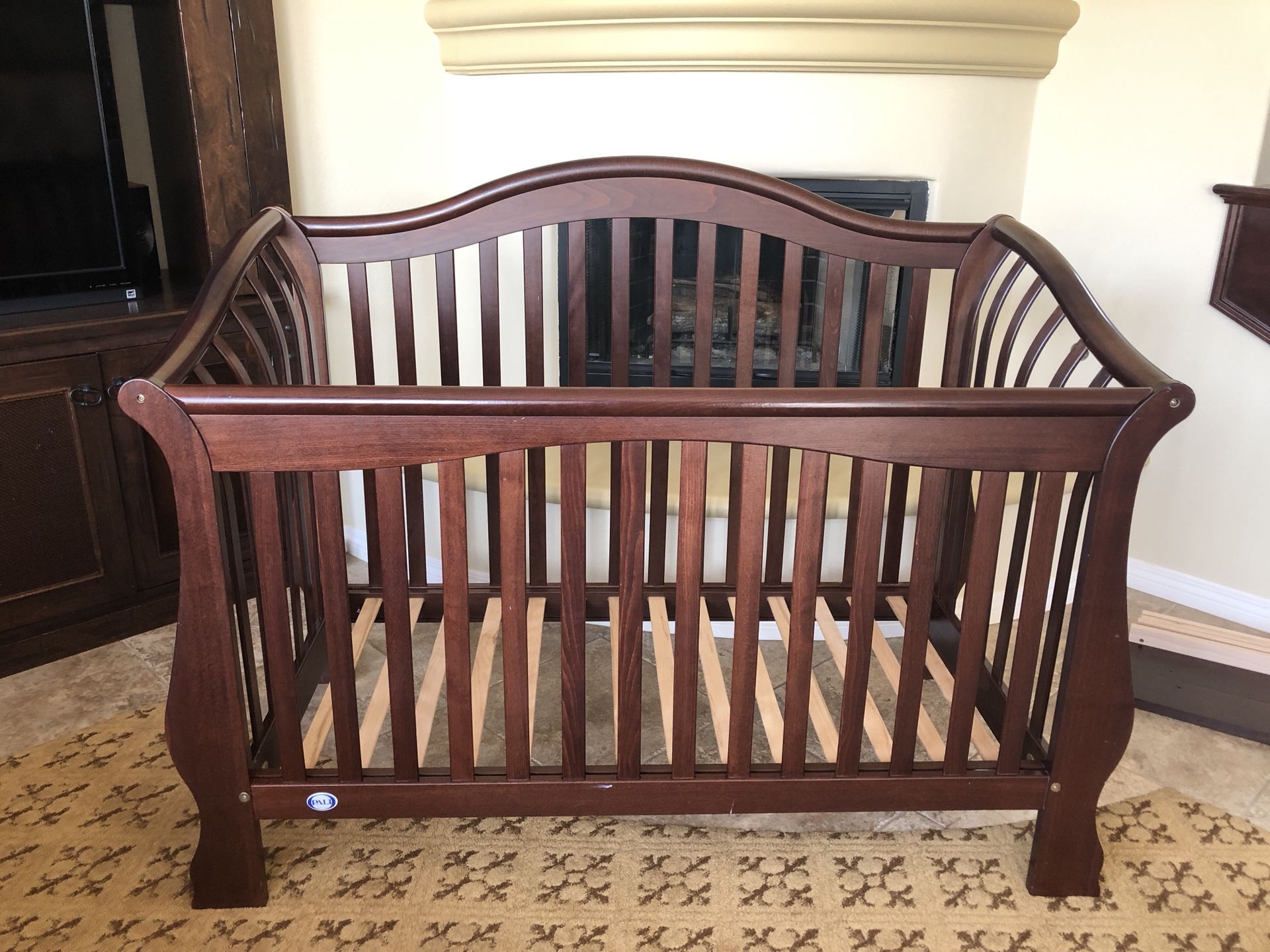 Pali Rosalia Convertible Crib, Dresser, Hutch, Nightstand