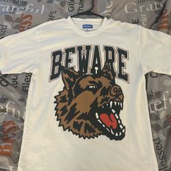 Market Beware T Shirt Size Medium