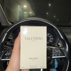 Valentino Uomo Born In Roma Ivory