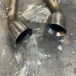 HZ MOTORSPORT Axleback Exhaust Tips