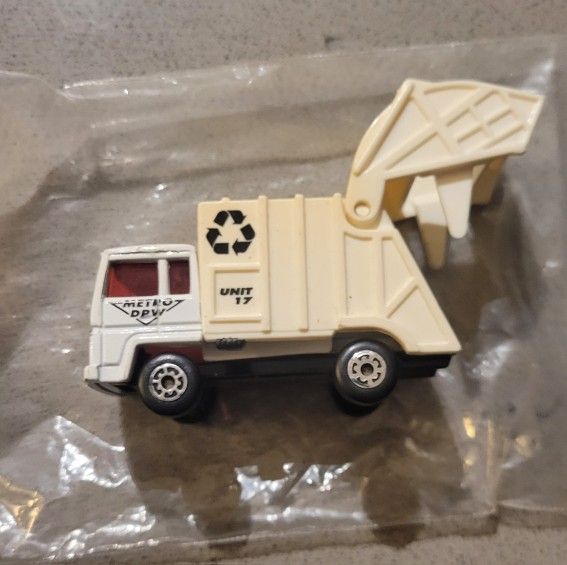 Dump Truck Hotwheels