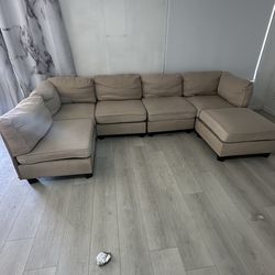 6-Piece Sofa to arrange any shape - L, U, Straight etc.