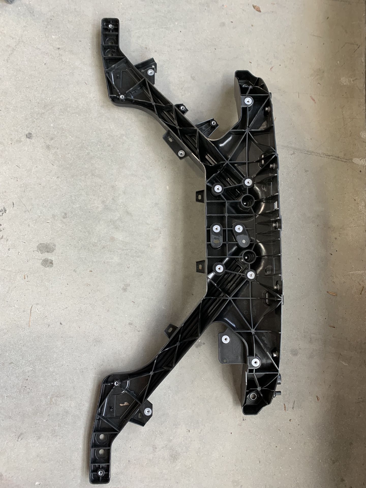 Tesla Model Y Radiator Support 