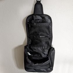 Toiletries Travel Bag W/Hook