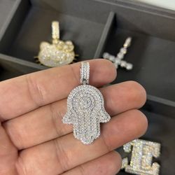 Moissanite Hamsa Pendant 