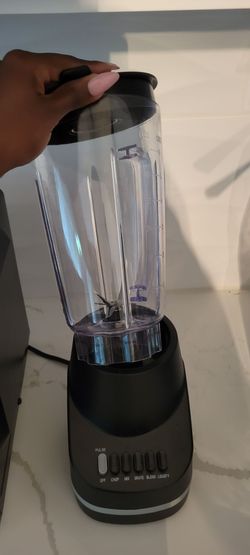 Black Countertop Blender with Clear Jar