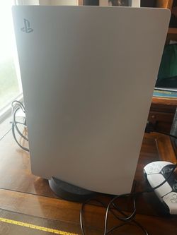PS5 w/controller in its original box and games