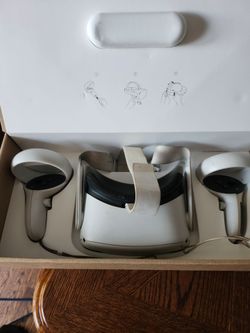 Oculus Quest 2 VR Headset with 2 Controllers & Original Box – Tested Working
