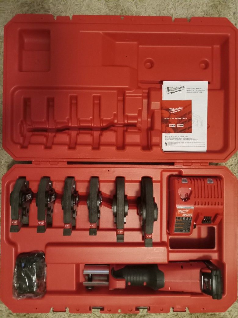 Milwaukee M18 Force Logic Press Tool