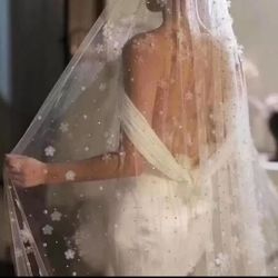 Bride Veil Flowers Pearls Ivory