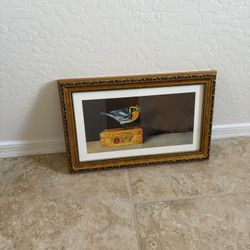 Framed Realistic Oil Painting - Bird on Gold Box