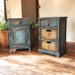 Pair Of Nightstands/accent Tables 