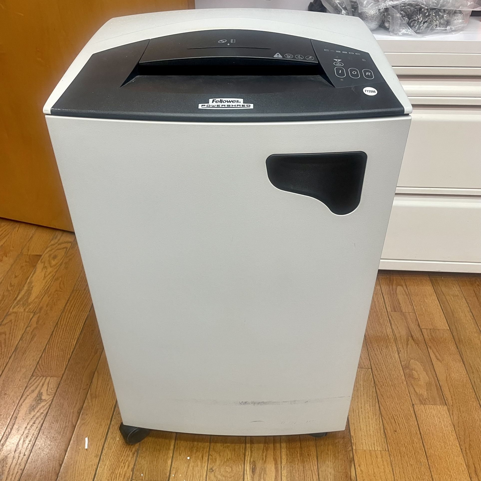 Fellowes C320 Shredder