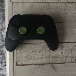 1 Week Old razer raiju v3 pro